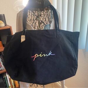 NWT - PINK BLACK ZIPPER WEEKENDER